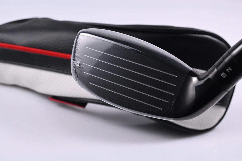 Titleist GT3 #3 Hybrid / 19 Degree / Stiff Flex HZRDUS Gen5 Black 80 Shaft - Image 4 of 4