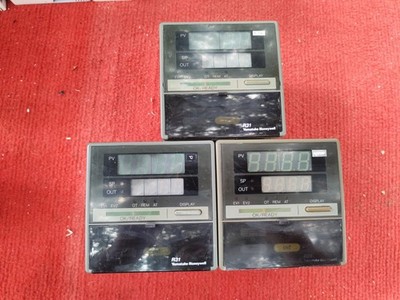 P:MP11 YAMATAKE R31 Temperaturregler Einsteller Farbe R310DA000500