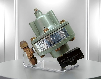 Nakakita Seisakusho Druckpegelschalter 0.027 Für Marine Omron Z-15HQ-B