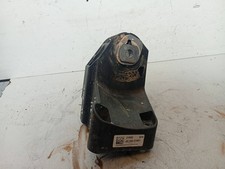 Support moteur Mercedes 206