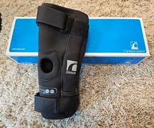 NWB Ossur Rebound PLY Knee Brace Short Wrap-around 704053 SMALL Cooltech