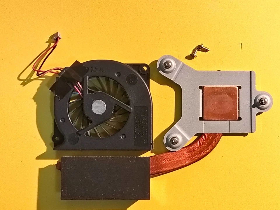 FUJITSU LIFEBOOK E753 dissipatore heatsink + ventola fan CPU MCF-S6055AM05 - Image 2 of 4