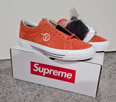 Supreme Vans Sid Pro sneakers