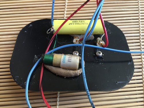 INFINITY 2500 SPEAKER ,CROSSOVER ONLY, ORIGINAL CROSSOVER REPLACEMENT, TESTED - Picture 3 of 4