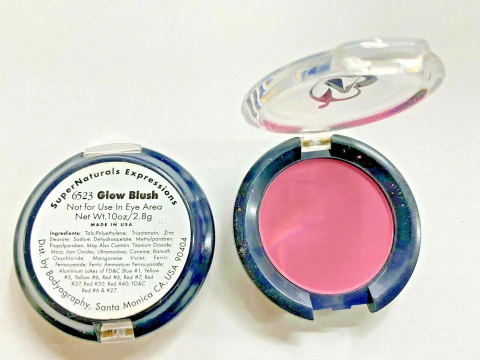 Pacote com 2 blush Bodyography super naturals Expressions 0,10 oz/2,8 g GLOW BLUSH - Imagem 2 de 2