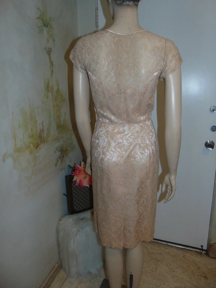 Vestido Pin Up Rockabilly Lápiz Melocotón Encaje Satinado Vintage Años 50 Foto 4 de 4