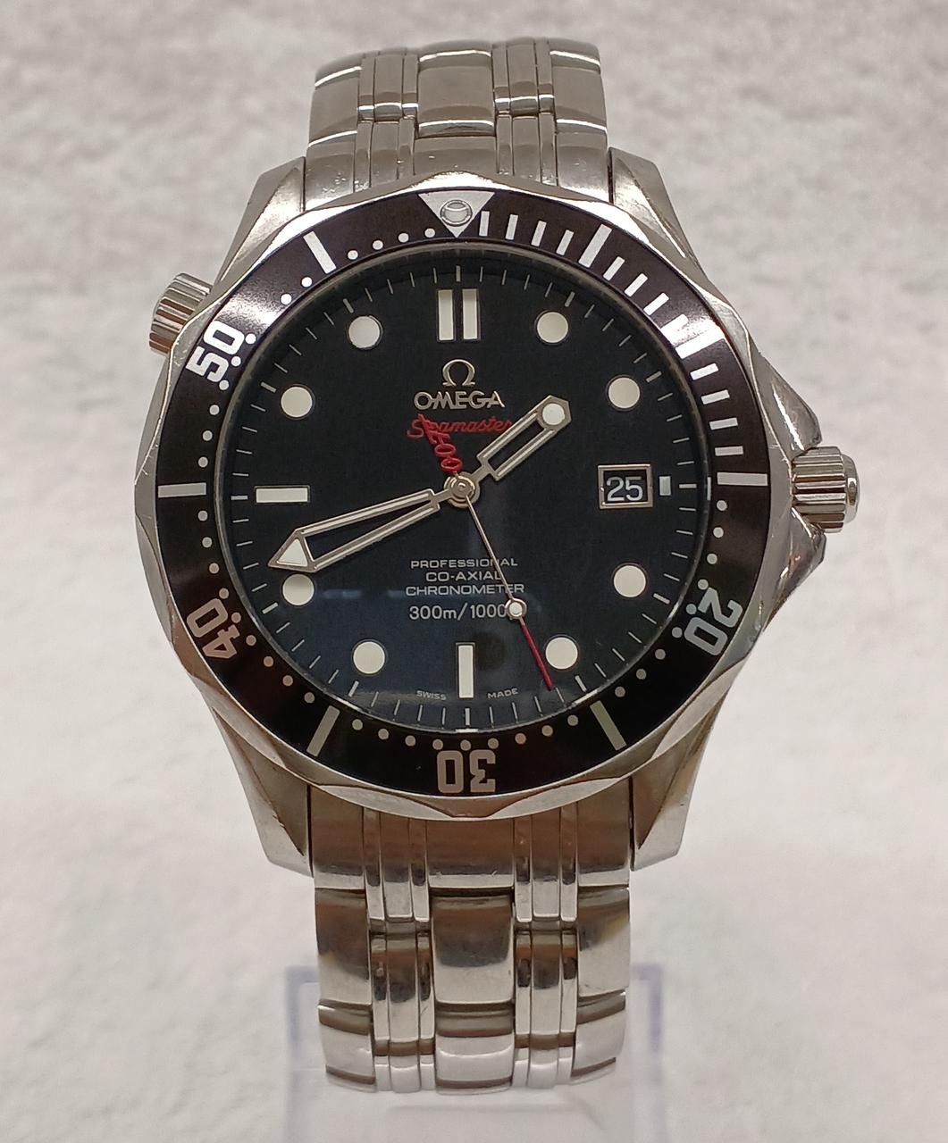 OMEGA Seamaster Co-Axial 007 James Bond
