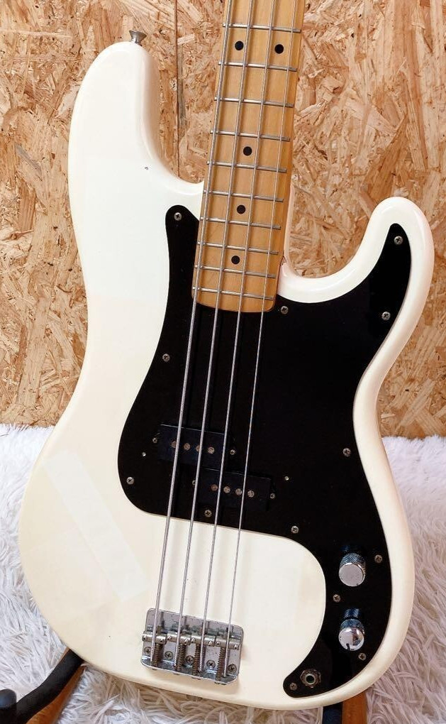 Fender Japan Precision Bass PB57 Vintage White Made in Japan