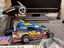 BRAND NEW. 1rc racing 1/18 scale Eastern DIRT Modified with New wrap Installed