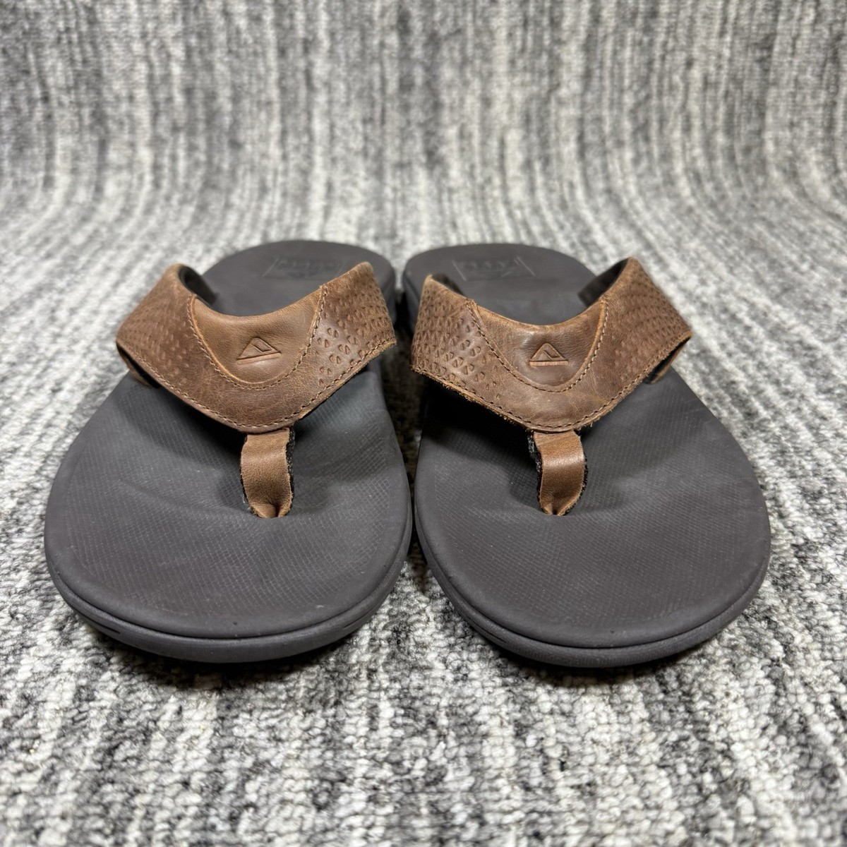 Reef Leather Brown Strap Flip Flops Men’s Sz 9 C-17 CLK View 2