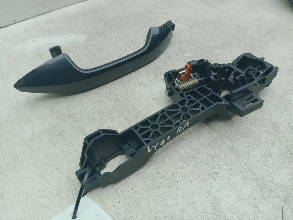 MANIJA PUERTA TRASERA DERECHA KIA SPORTAGE 82661R2010 MK5 NQ5 2021-2025 Foto 3 de 4