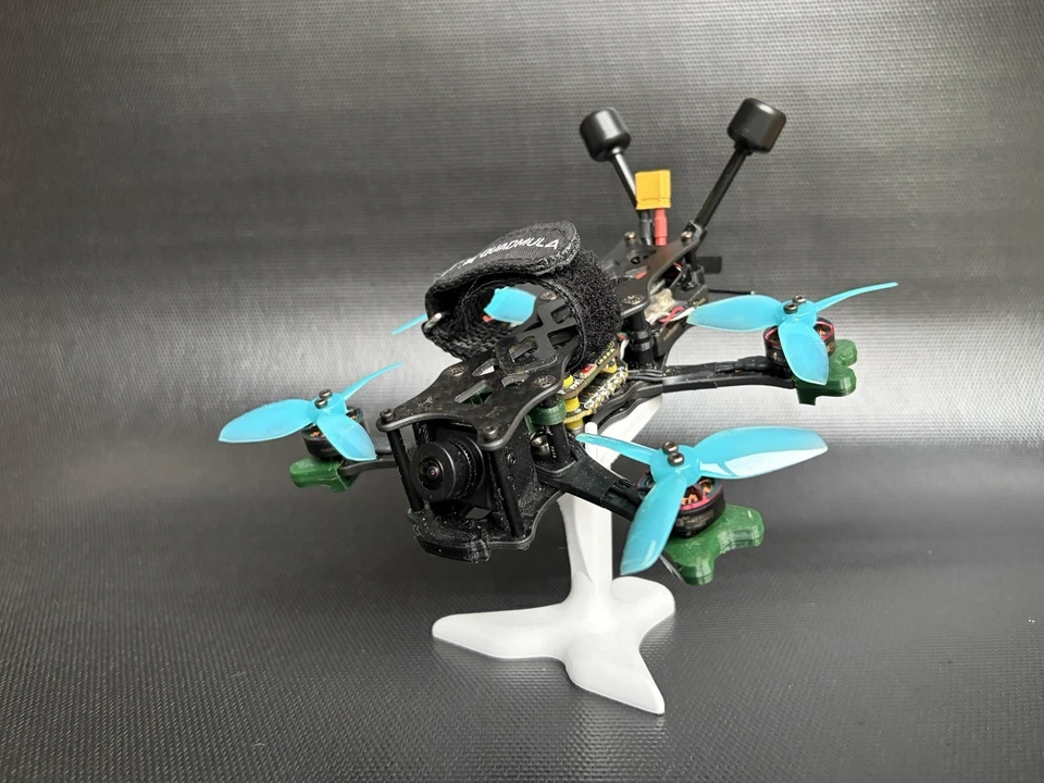 Quadmula Djinn F25 Split Elrs 4S 2.5 Inch Walksnail FPV Freestyle Drohne Copter
