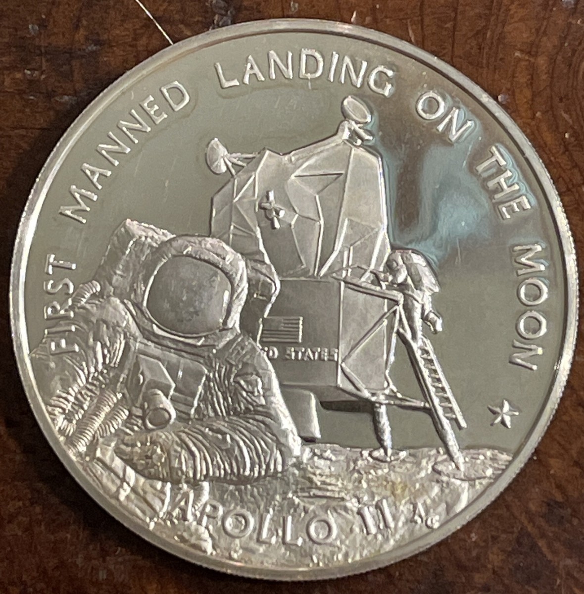 APOLLO 11 1969 記念メダル アポロ11号 シルバー Apollo 11 First Manned Landing On The Moon July 16 1969