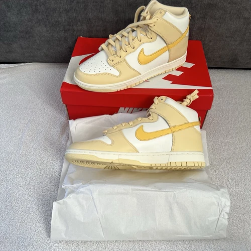 Nike Dunk High Retro Sneaker UK 9 Pale Vanilla & Topaz Gold (DD1869-201) - Neu