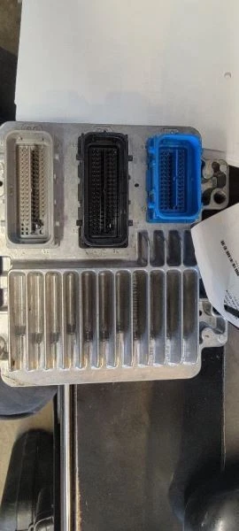 Módulo de control electrónico ECM del motor 2,4 L compatible con 06 08-10 MALIBU 15873148 Foto 3 de 4