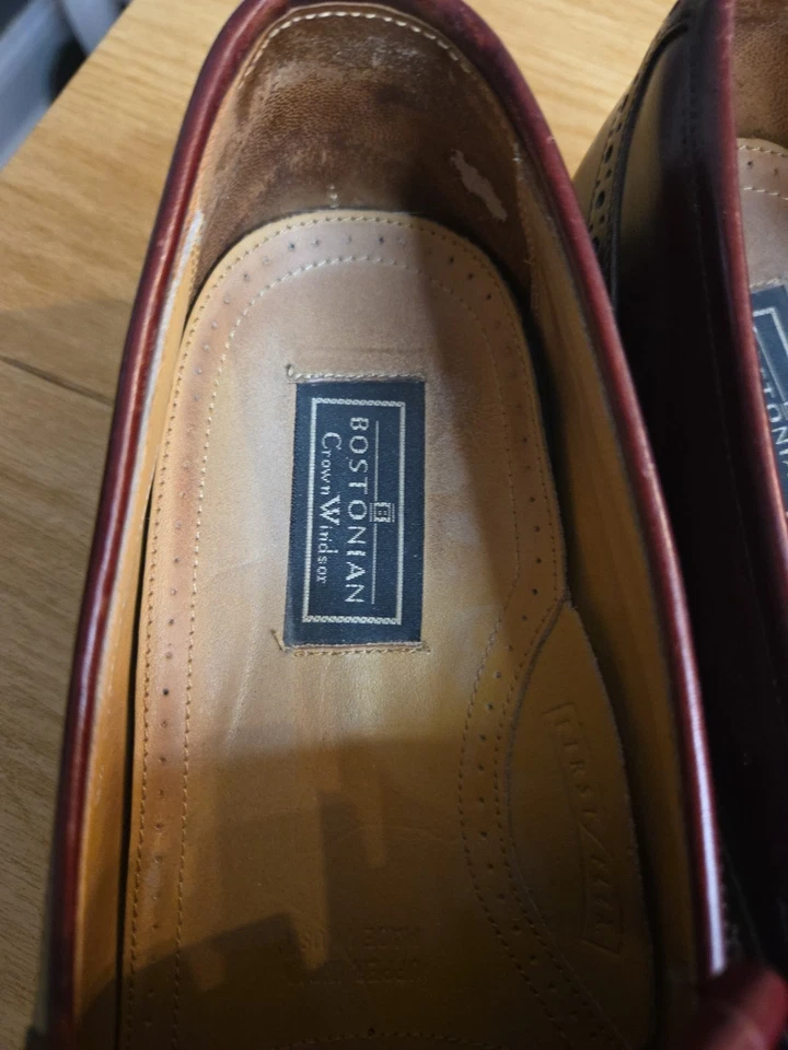 Mocassim de Couro Vintage Bostonian Crown Windsor Masculino Tamanho 9.5 Borla Borgonha - Imagem 3 de 4
