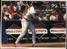 1994 Press Photo Baseball-Matt Mieske batter, warming up in front of signs.