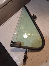 1973-79 ? Ford Pickup Truck Carlite Sun-X Right Passenger Side Vent Wing Window 