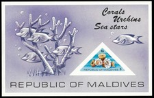 Maldives 1975 - Coral Urchin Sea Stars - Souvenir Stamp Sheet - Scott #565 - MNH