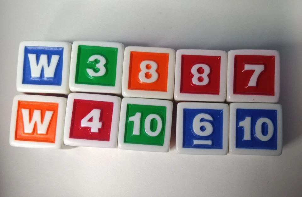 Phase 10 Dice Game 1993 Fundex w/Original Box, Score Pad, Ten Dice, Instructions - Image 3 of 4