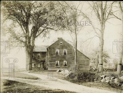 Press Photo 200 year-old Hosmer House in Concord, Massachusetts - lrb44671