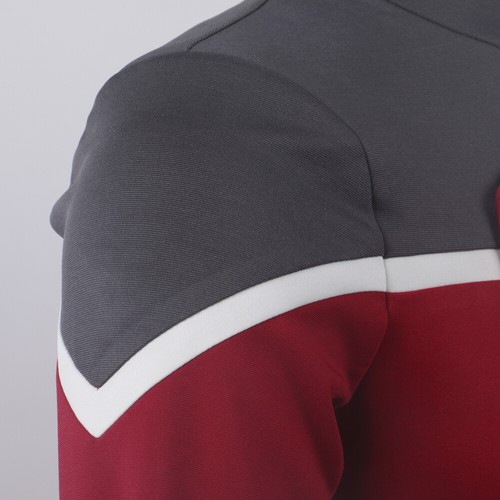 Extraño Nuevo Mundo Cubiertas Inferiores Bandera Boimler Uniforme Rojo Flota Estelar Camisas Insignia - Imagen 8 de 13