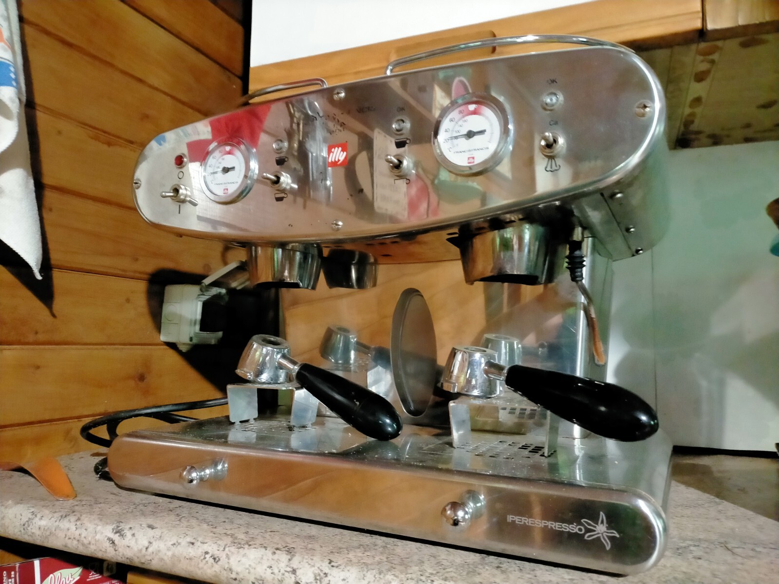 Macchina Caffè Illy X2 Professionale a capsule Iperespresso