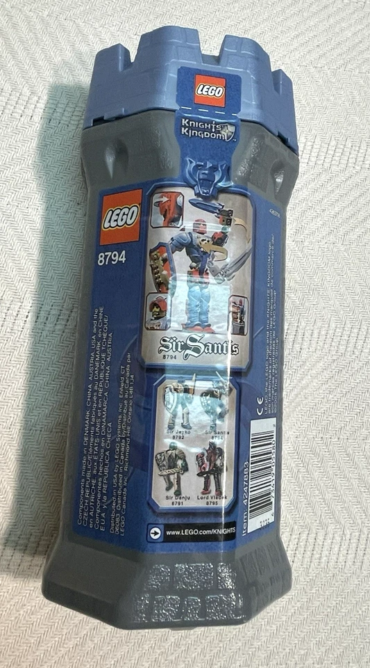 New Sealed LEGO Knights Kingdom Sir Santis (8794) Perfect Condition Castle 2005 - Image 2 of 4