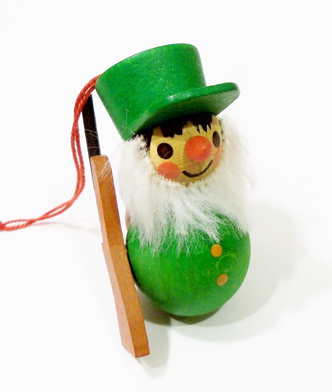 Erzgebirge Germany Hunter Rifle Gun Ulbricht Wooden Wood Vintage 1980s Ornament