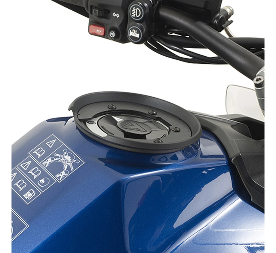 TANKRUCKSACK TANKLOCK SCHWARZ 5 LT MT504 GIVI TRIUMPH SPEED TRIPLE 1050 2009 09 Foto 2 de 4