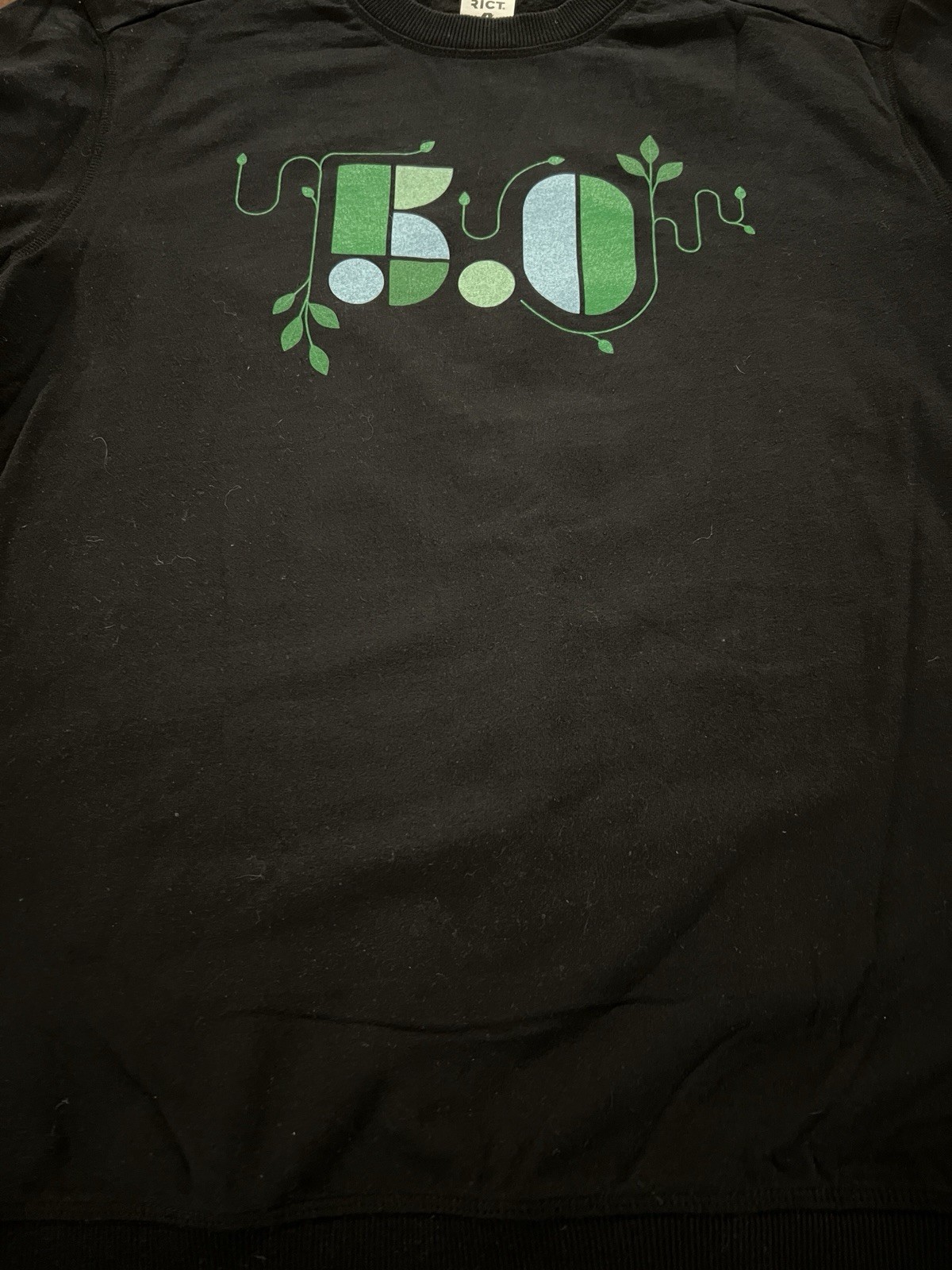 Mongo Database Engineering Technology Crewneck Sw… - image 2