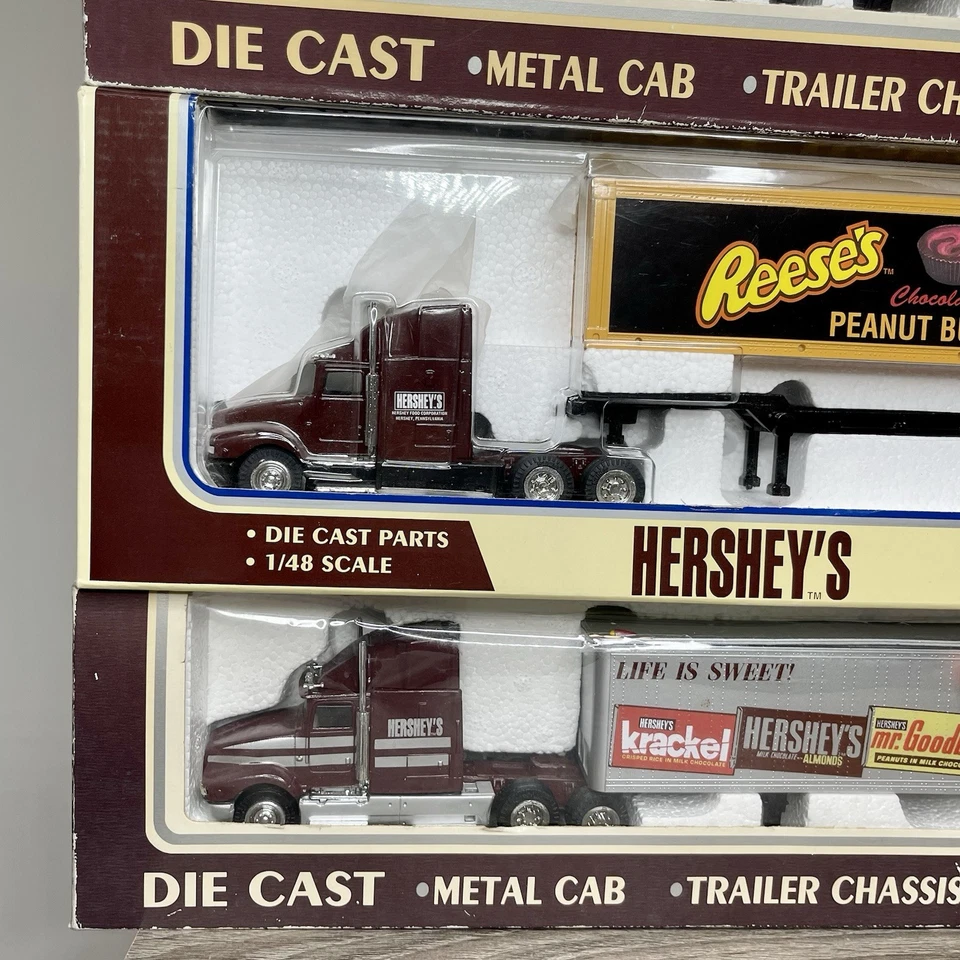 Lot 4 K-Line Electric Train Die-cast 1:48 Hersheys Chocolate Reeses Truck Hauler - Image 3 of 4