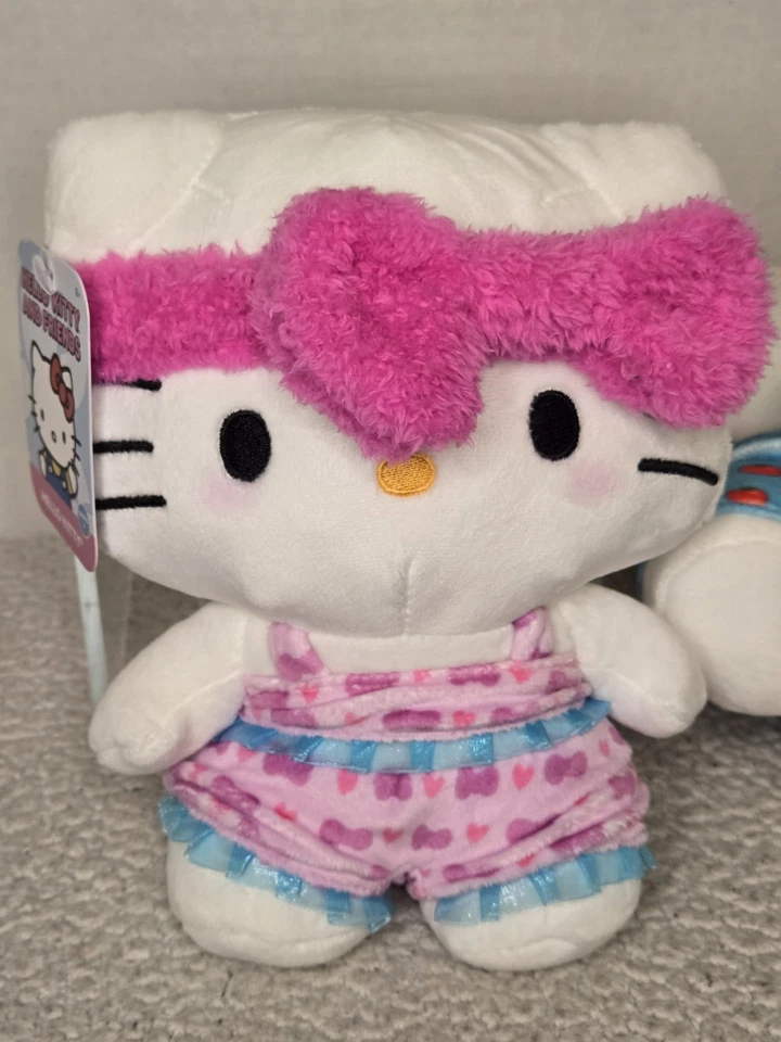 Lote de 2 trajes de pijama y moño de felpa Hello Kitty serie 4 - con etiquetas - usados en excelente estado Foto 3 de 4