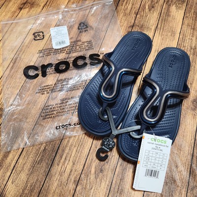 CROCS Sanrah Metal Block Flat Flip Flop Sandal Womens 7 Navy w Blue + Silver