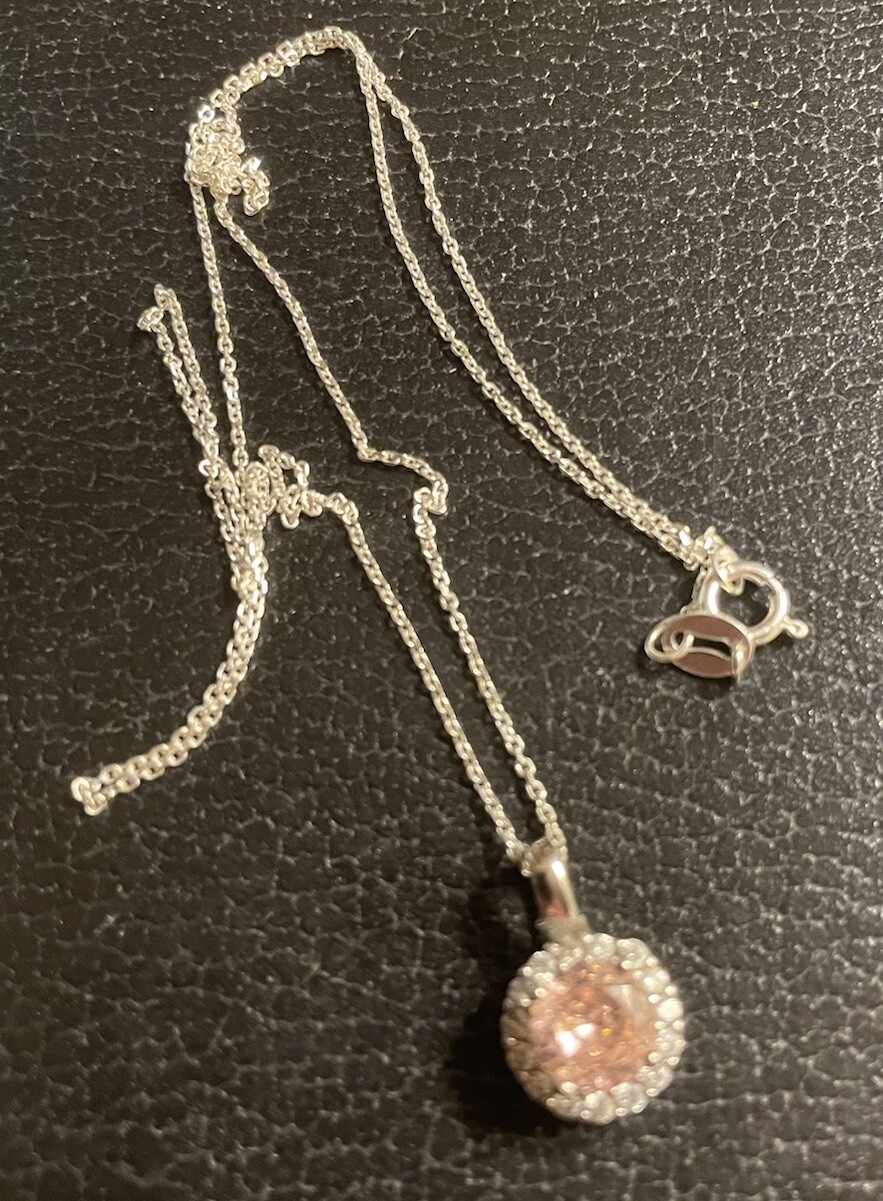 Foto 1 di 4