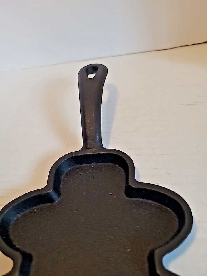 Cast Iron Gingerbread man skillet cookie candy cake bread mold. 5". eBay