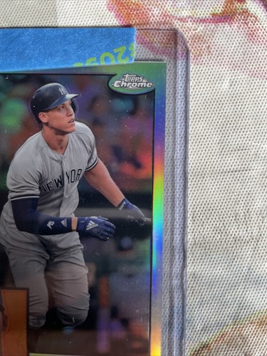 2019 Topps Chrome Aaron Judge 1984 Refractor Card #84TC-1 New York Yankees - Picture 4 of 6
