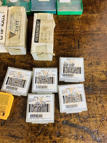 Mixed Carbide Inserts Lot Sandvik, Kennametal, Tool Flo and Others - Picture 5 of 6