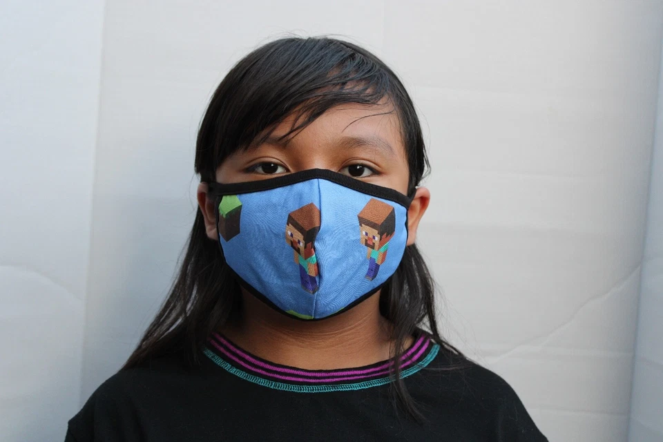 6 FACE MASK KIDS COTTON FABRIC (8 TO 12 )YEARS OLD ) WITH POCKET - Image 4 of 4