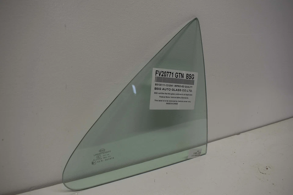 Laminated Rear Passenger Vent Glass for Benz S430 S500 S600 S55AMG S65AMG S350 - Image 2 of 4