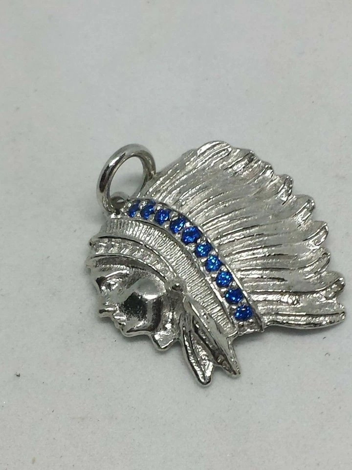 Ciondolo argento unisex TESTA DI INDIANO ZIRCONI ZAFFIRI BRUNITO - Immagine 2 di 3