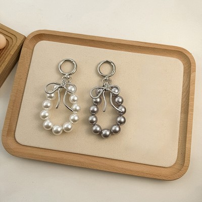 Sweet Pearl Bow Beaded Pendant Light Luxury Car Keychain Bag Decoration Gift _r1