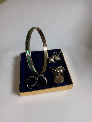 Sterling Silver Lot Vintage 3x Pair Earings + 1 Bangle Marked Mexico Indigenous - Picture 11 of 24