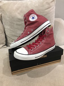 red chuck taylors mens