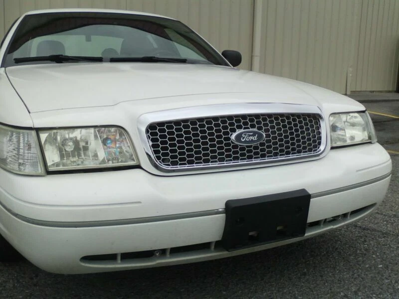 Apto para parrilla Ford Crown Victoria 1998-2011 totalmente cromada 6W7Z-8200-AA ¡RARA!! Foto 2 de 4