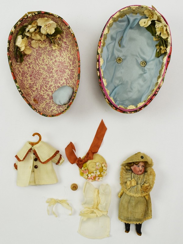 German Paper Mache Easter Egg w Antique Doll NO RESERVE JH122