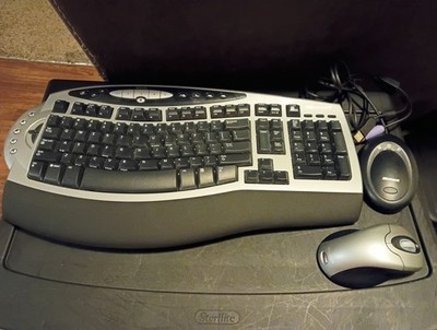 Microsoft Wireless Keyboard 4000 + Wireless Laser Mouse 5000 with receiver !