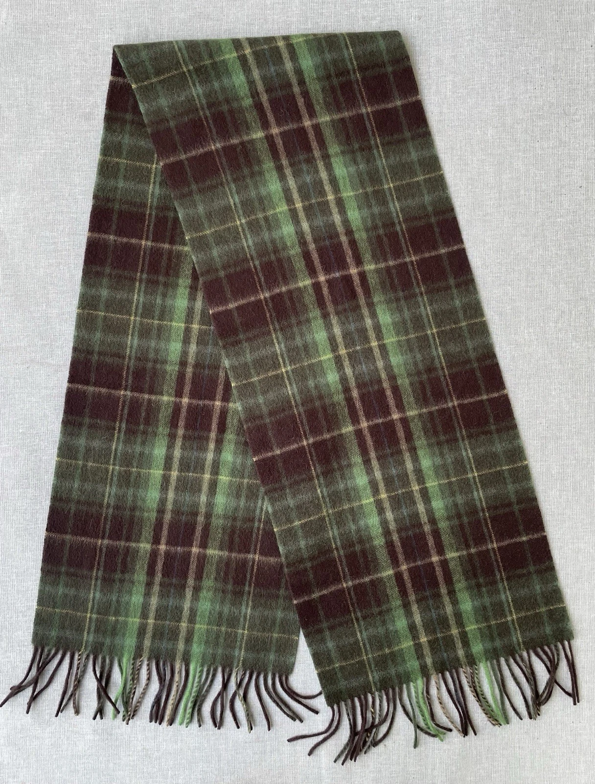 Nautica 100% Lambswool Scarf Green & Brown Plaid Fringed 12" x 60"
Opens in a new window or tab