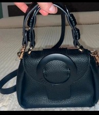 Borsa Lui Jo    BORSA  CON MAXI ANELLO LOGATO DIMENSIONE: 20 X 15 X 7,5 CM