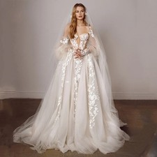 Elegant A-line Wedding Dresses Puff Sleeves Lace Applique Backless Bridal Gown